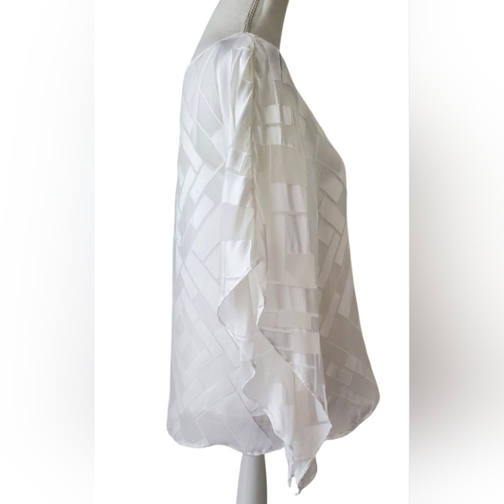 White House Black Market White Sheer Overlay Geometric Blouse Kimono Sleeve Sz M - Picture 3 of 7